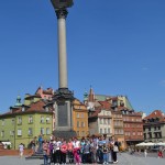Wspólne zdjęcie przed kolumną Zygmunta w Warszawie