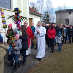 Niedziela Palmowa- procesja wokół Kościoła