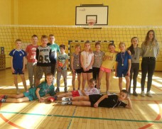 TURNIEJ RZUCANKI SIATKARSKIEJ DLA KLAS 1 I 2 SZKOŁY PODSTAWOWEJ DZIEWCZĄT I CHŁOPCÓW