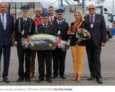 Dar dla strażaków z OSP Raduń. Gdańska Loża Business Centre Club i terminal DCT wsparły druhów z Radunia