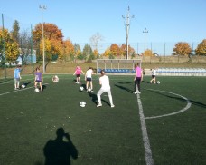 Ośrodek Kultury w Dziemianach zaprasza na zajęcia z piłki nożnej prowadzone przez animatora Łukasza Szamockiego