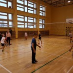 ŚWIĄTECZNY TURNIEJ MINI SIATKÓWKI „JEDYNEK” DLA  KLAS III