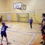 ŚWIĄTECZNY TURNIEJ MINI SIATKÓWKI „JEDYNEK” DLA  KLAS III