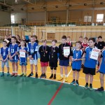 UKS RELAKS  II MIEJSCE W CZŁUCHOWIE W MINISIATKÓWCE „3”