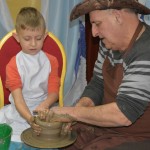 Lepienie garnków z gliny