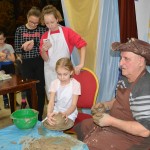 Lepienie garnków z gliny