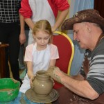 Lepienie garnków z gliny