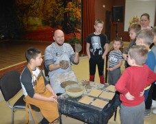 Lepienie garnków z gliny